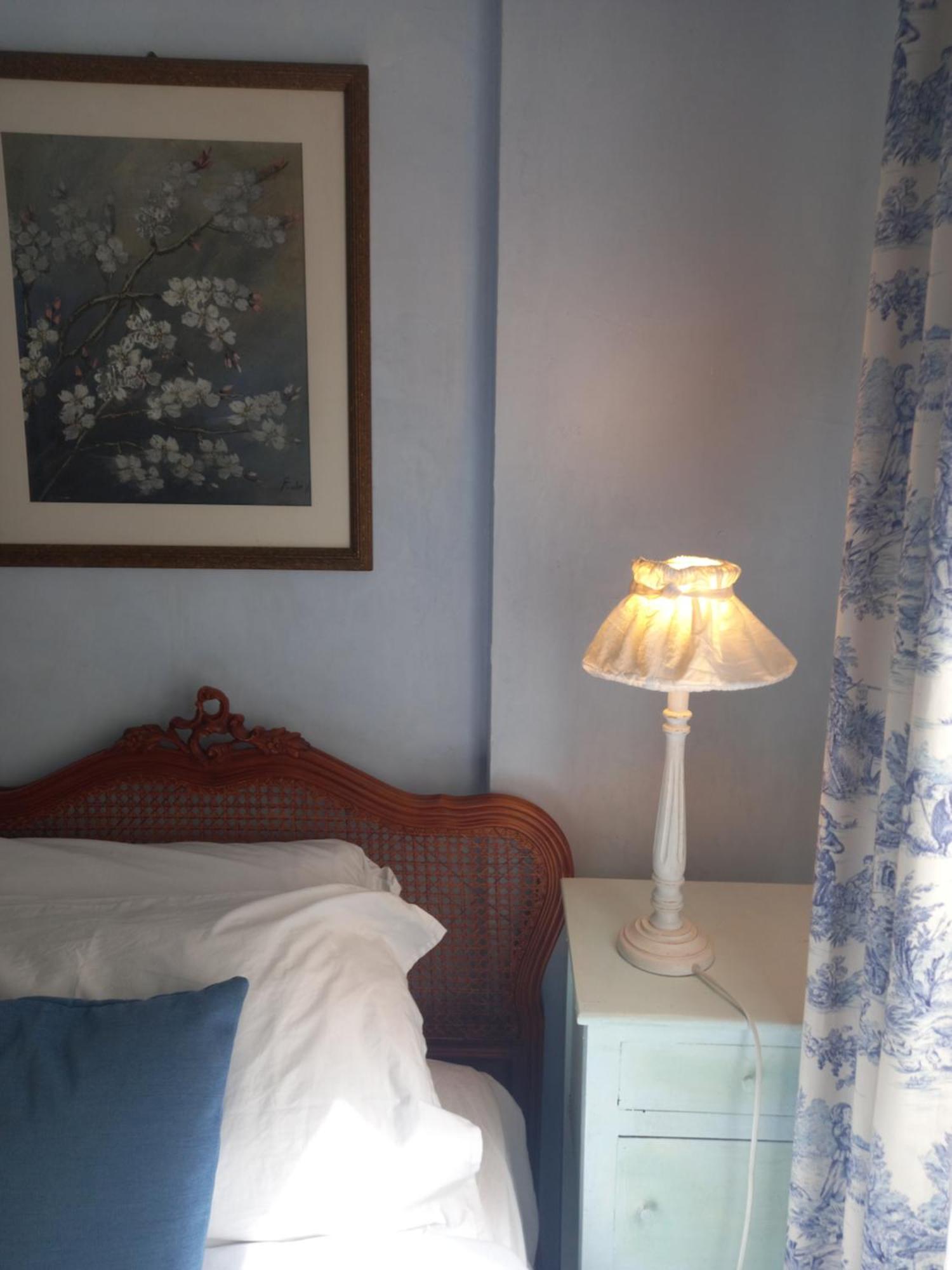 B&B Le Camelie Del Bosco Baiardo Ruang foto