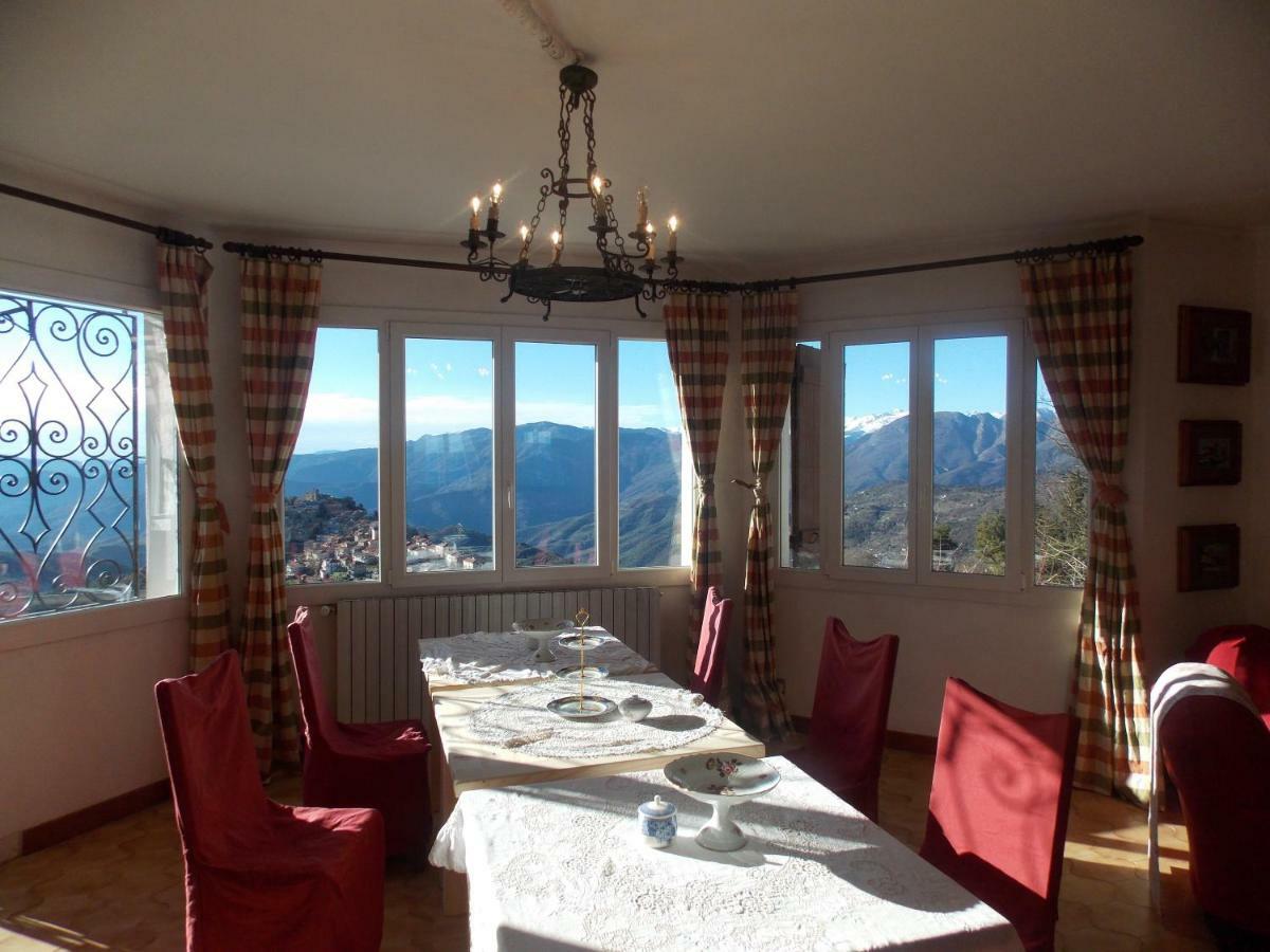 B&B Le Camelie Del Bosco Baiardo Bagian luar foto
